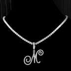 Collana girocollo con pendente iniziale e strass m