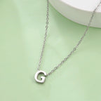 Collier avec pendentif initiale - lettre