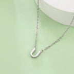 Collier avec pendentif initiale - lettre