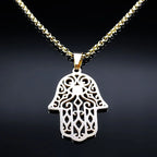 Necklace with pendant for protection against the evil <span data-glossary-id="oeil">eye</span> and Arab Muslim Fatma's hand