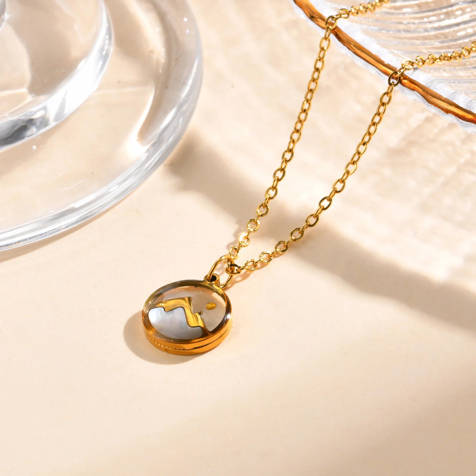 Collier avec Pendentif Montagne et Lune