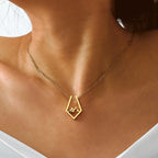 Collier avec Pendentif Montagne or