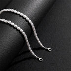 Collana con pendente a perla ovale