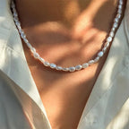 Collana con pendente a perla ovale