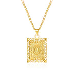 Collier avec pendentif rectangulaire initiale o
