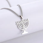 Halskæde med symbolsk jødisk Menorah vedhæng