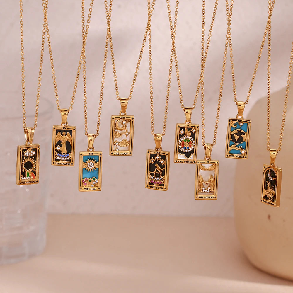 Collier avec Pendentif Tarot