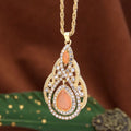 Collana con ciondolo tradizionale per donna araba arancione