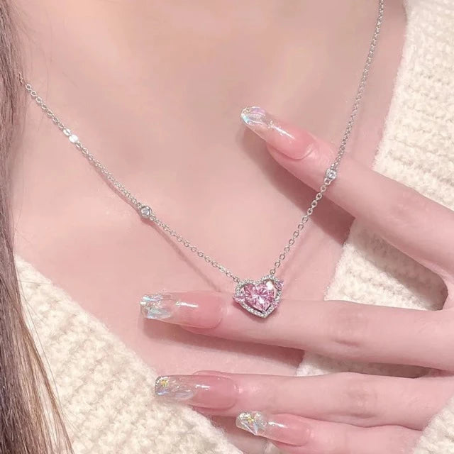 Glittrande Hjärtformad Halsband för Kvinnor i Äkta Silver