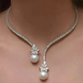 Colar elegante brilhante com pérolas 