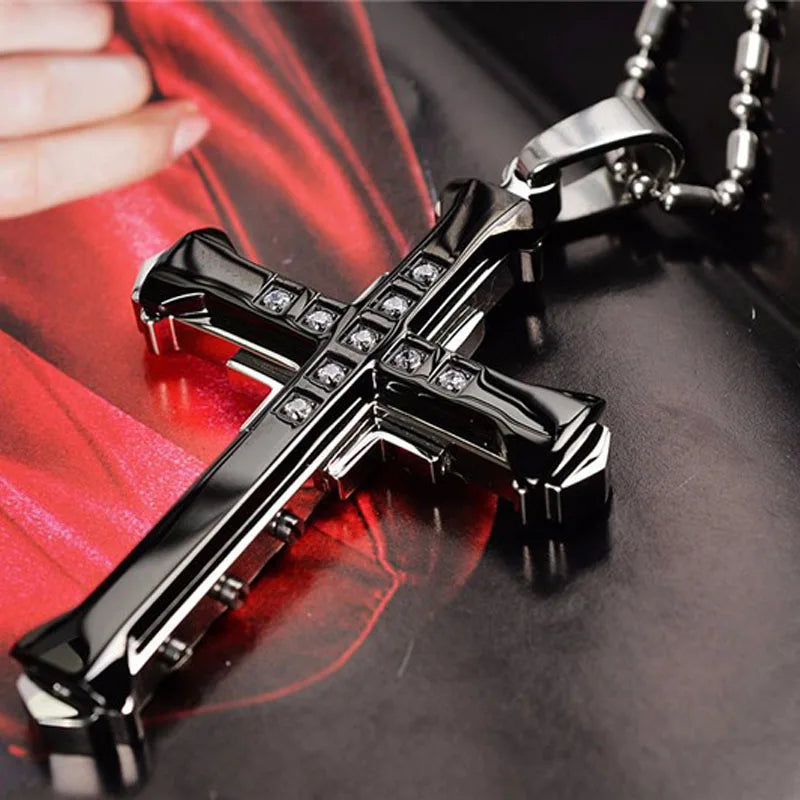 Collier & Médaillon Croix Homme noir