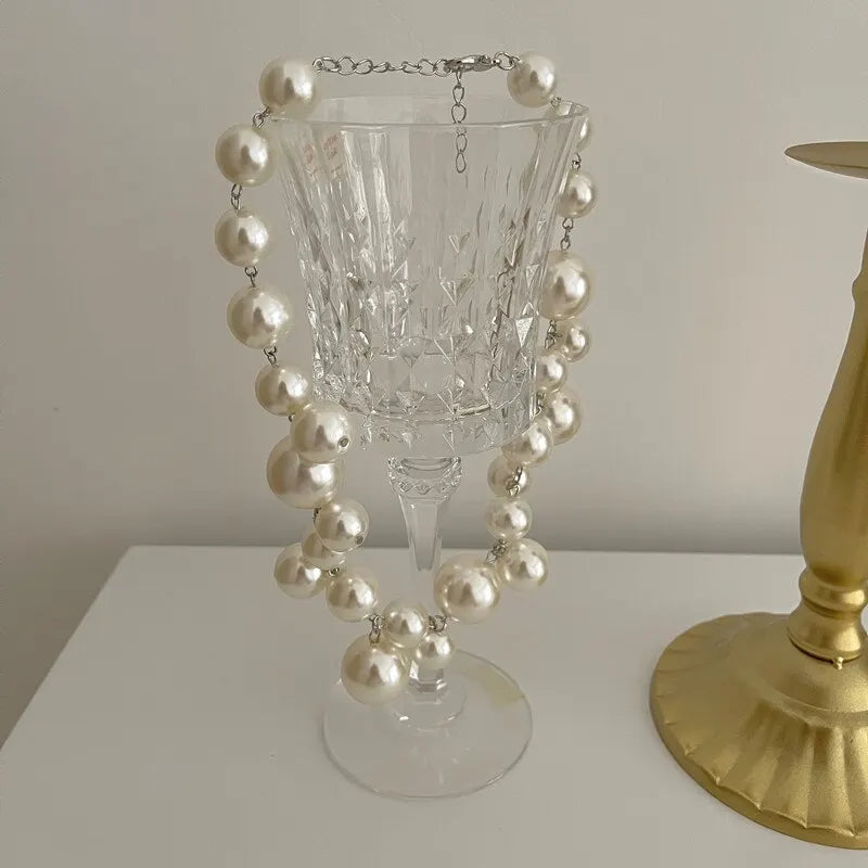 Imponente Collana con Ciondolo e Grandi Perle