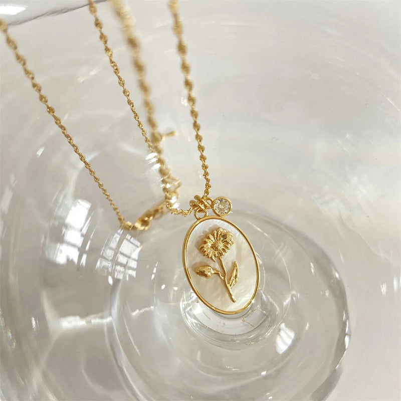Collier Pendentif Fleur Signe du Zodiaque