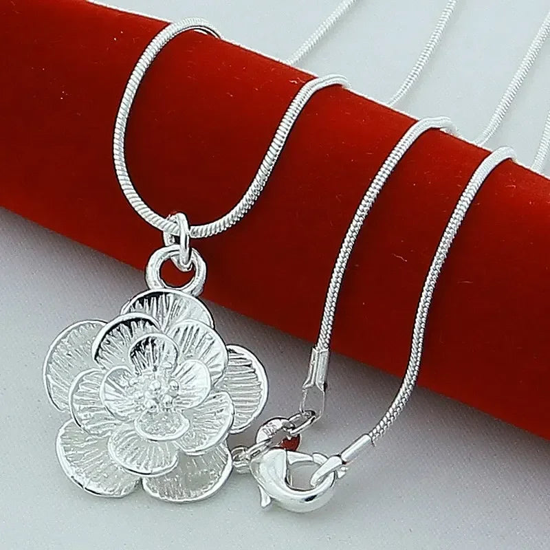 Anhänger Halskette Große Elegante Blume Versilbert