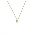 Collier ras de cou femme avec pendentif minimaliste initiale a
