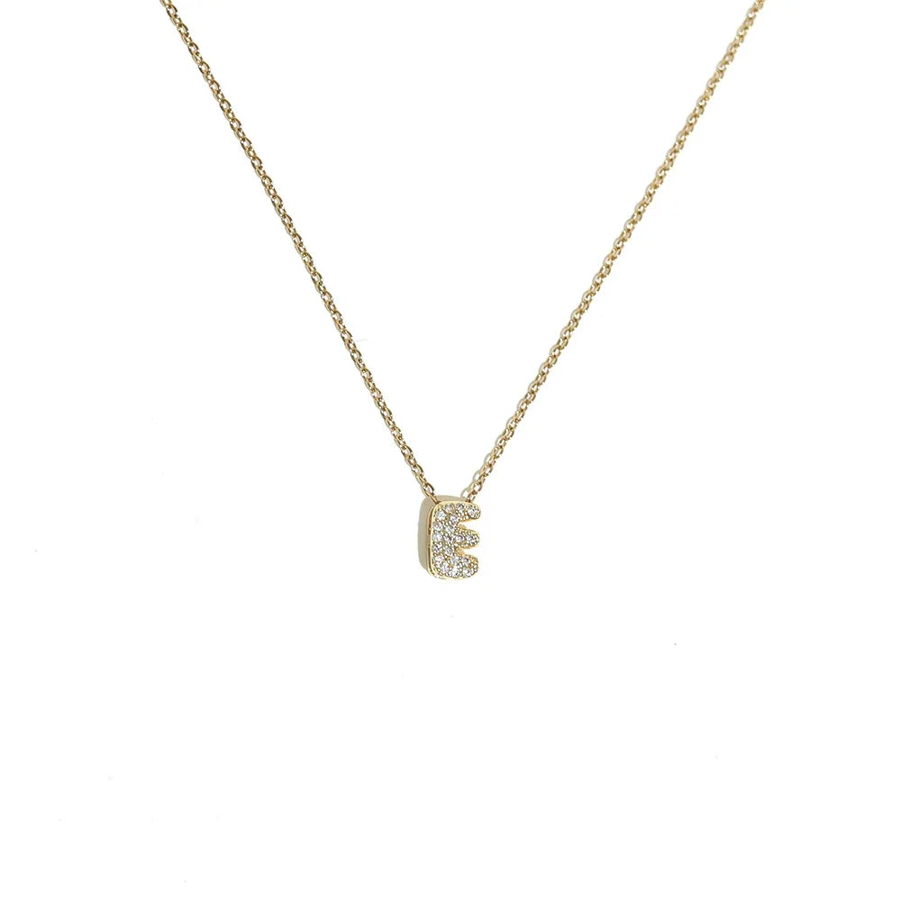 Collier ras de cou femme avec pendentif minimaliste initiale e