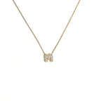 Collier ras de cou femme avec pendentif minimaliste initiale m
