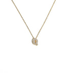 Collier ras de cou femme avec pendentif minimaliste initiale q