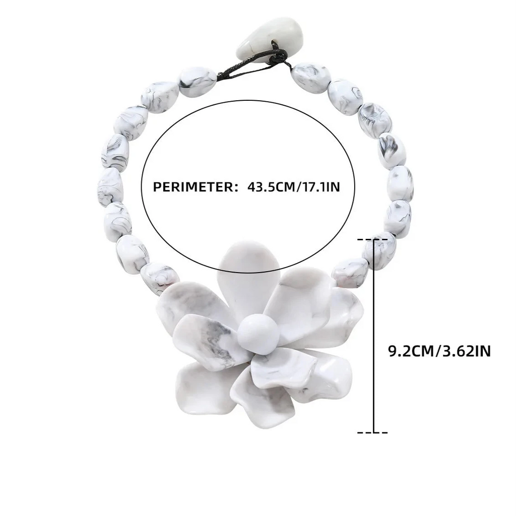Collier Ras de Cou avec Grand Pendentif Fleur 