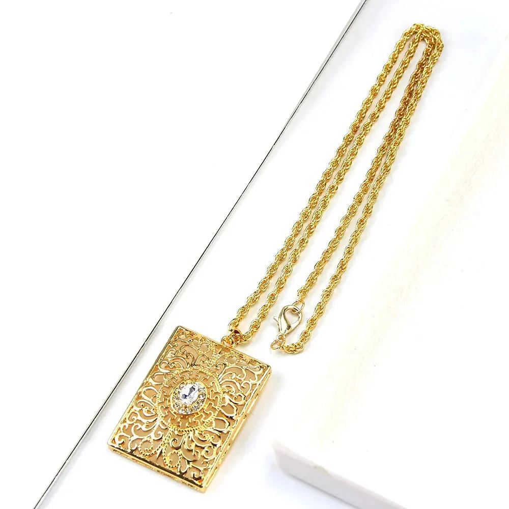 Collana lunga con pendente tradizionale arabo