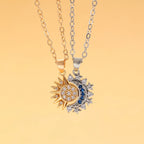 Lot de 2 Colliers avec Pendentif Lune ou Soleil en Zircon pour Couple or et argent