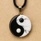 Yin-Yang-Anhänger aus Howlith & schwarzer Obsidian 