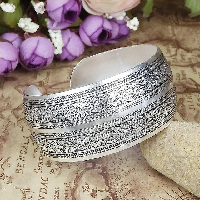 Ethnisches Armband