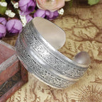 Ethnisches Armband
