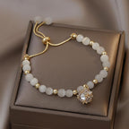 Modisches Perlenarmband