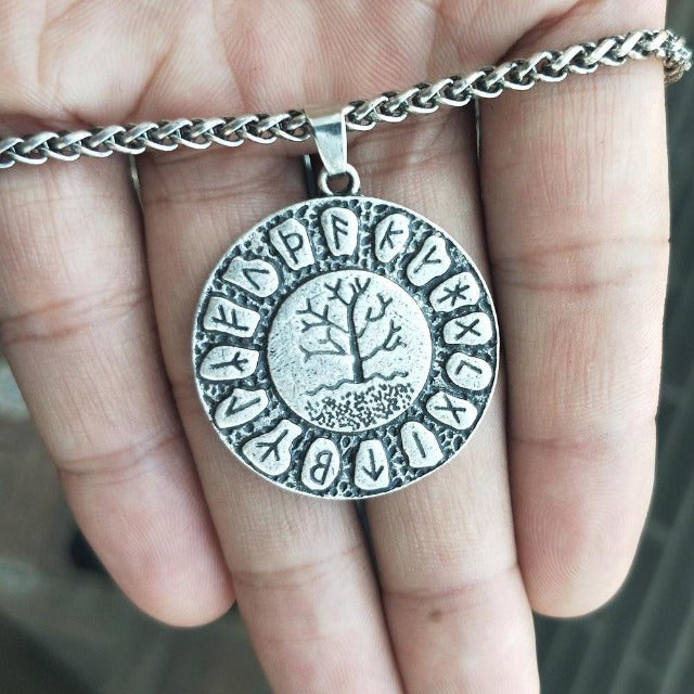 Yggdrasil Anhänger Halskette (versilbert oder vergoldet) versilbert